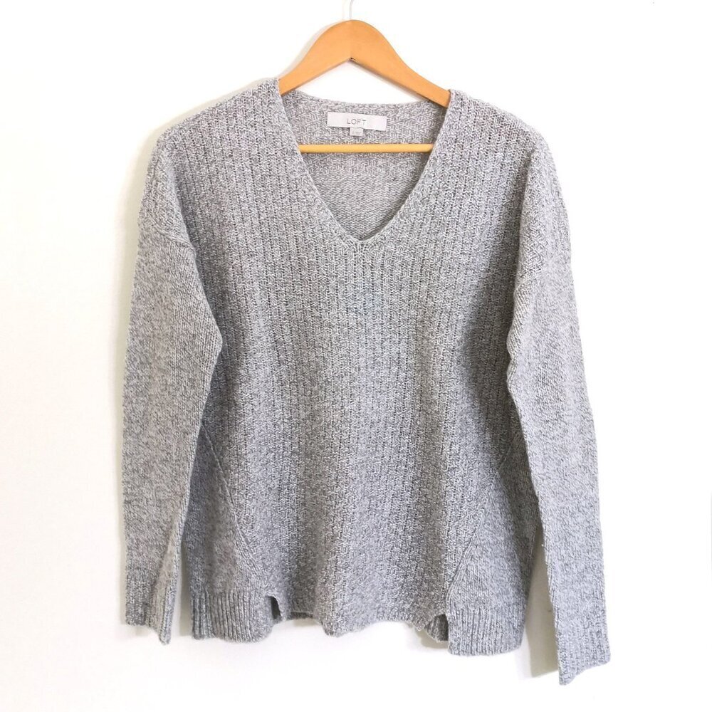 NWOT LOFT Wool Blend Mixed Knit Pattern V Neck Sweater Light Grey Heather Size S